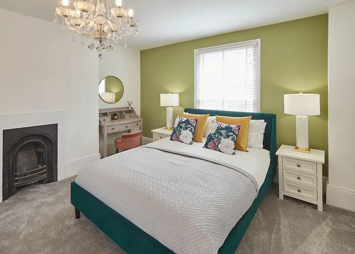 Hidden Treasure * Whitby