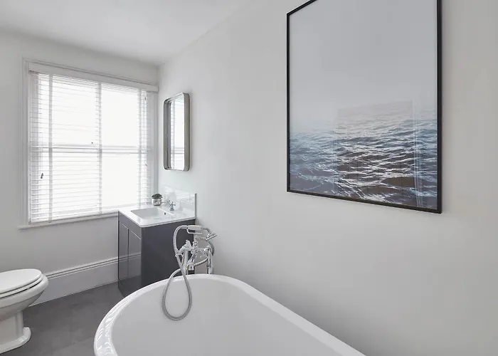 Hidden Treasure * Whitby